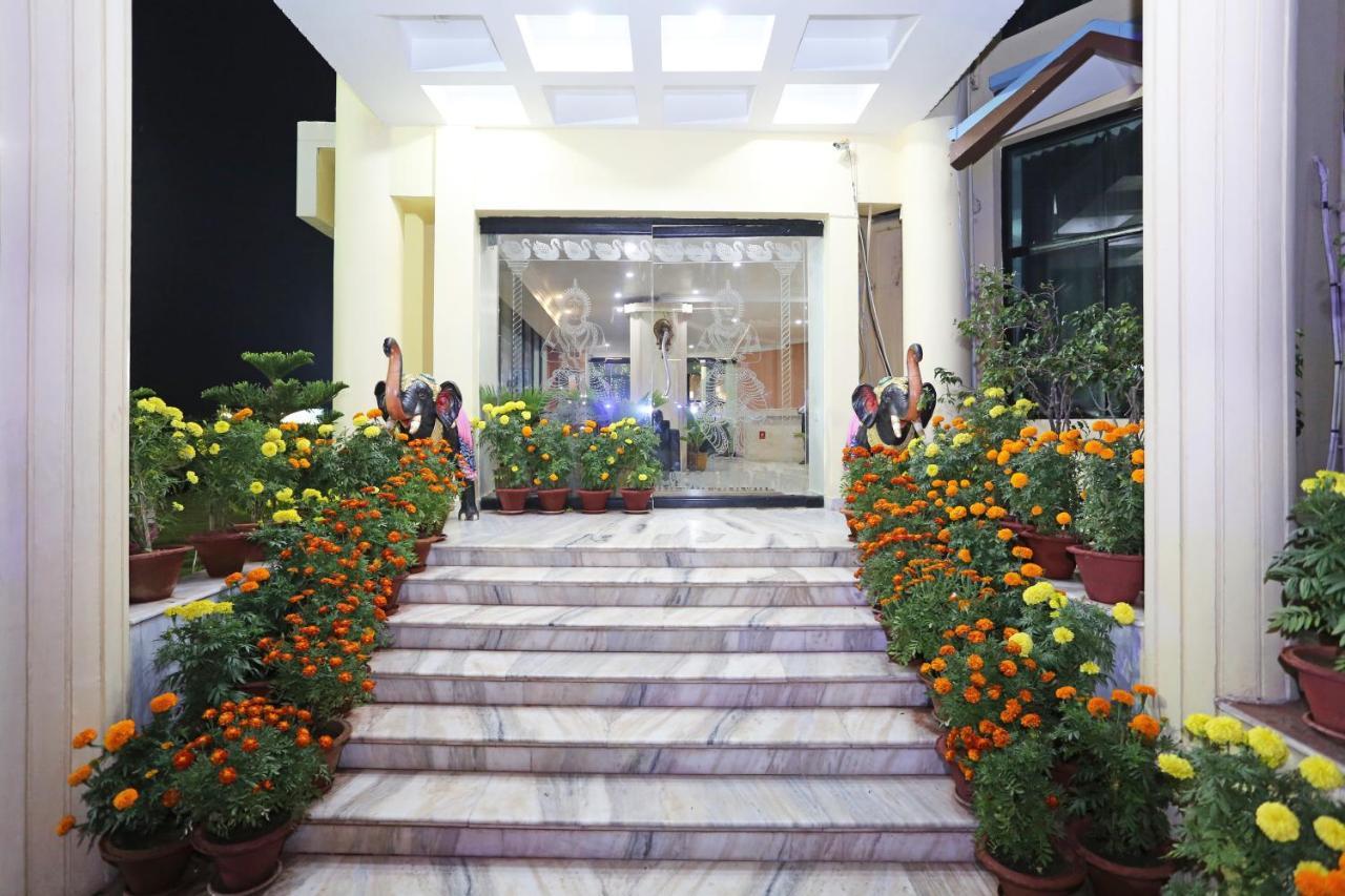 Hotel Niladri Puri Exterior foto